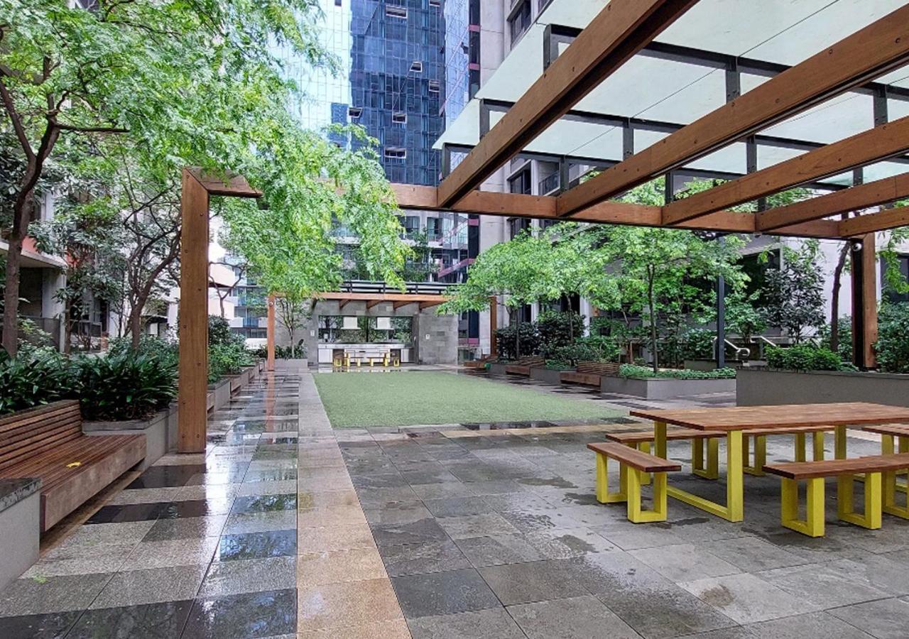 Single Family 2br 2bth Indoor Pool Sauna Apartment